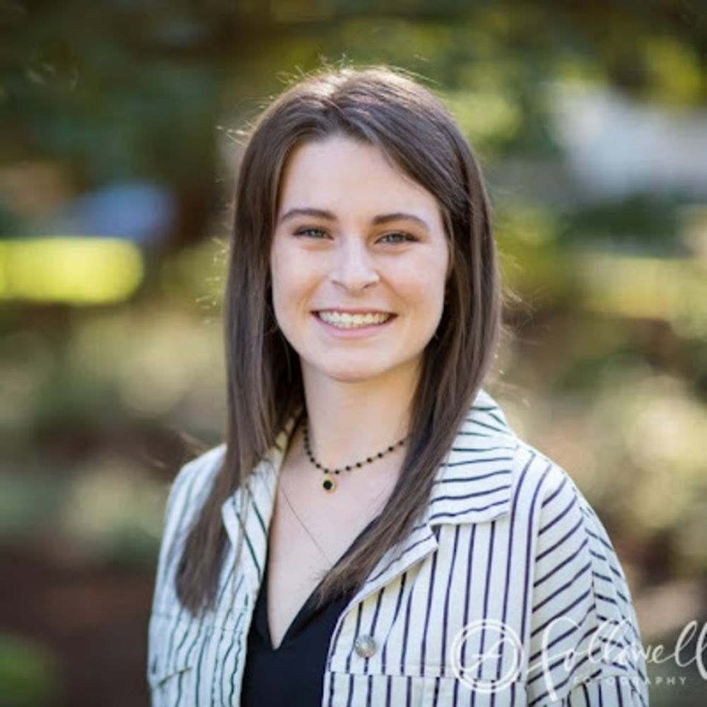 Meet your Posher, Antonia